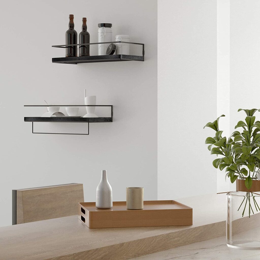 black floating shelves - 20 decor ideas to make your apartment look expensive
